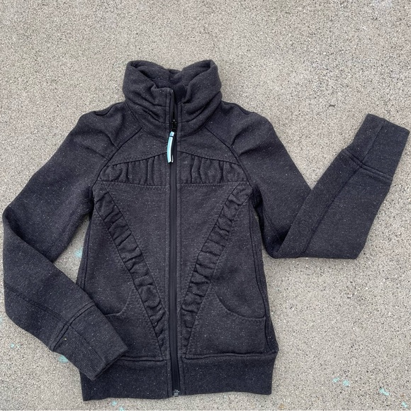 Lululemon Ivivva Cuddle Me Sparkle Jacket size 8 preloved activewear - Picture 1 of 6